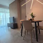 아파트 Towarowa Nature Apartment, Free Parking, Air-conditioning, Self Check-in 24h