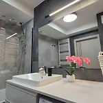 아파트 Towarowa Nature Apartment, Free Parking, Air-conditioning, Self Check-in 24h *