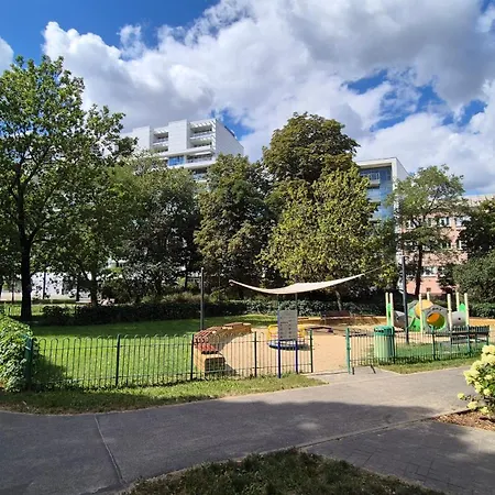 Towarowa Nature Apartment, Free Parking, Air-conditioning, Self Check-in 24h Apartmán