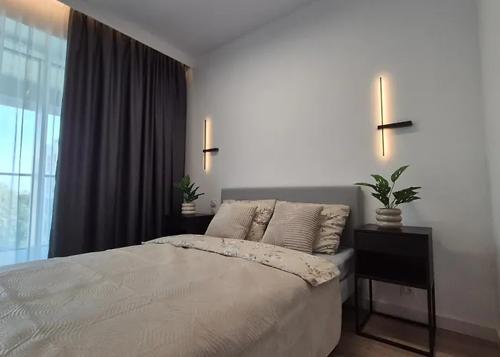 Towarowa Nature Apartment, Free Parking, Air-conditioning, Self Check-in 24h Apartmán Poznaň