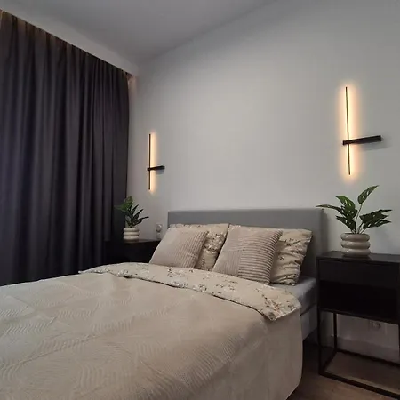 Towarowa Nature Apartment, Free Parking, Air-conditioning, Self Check-in 24h Apartament Poznań