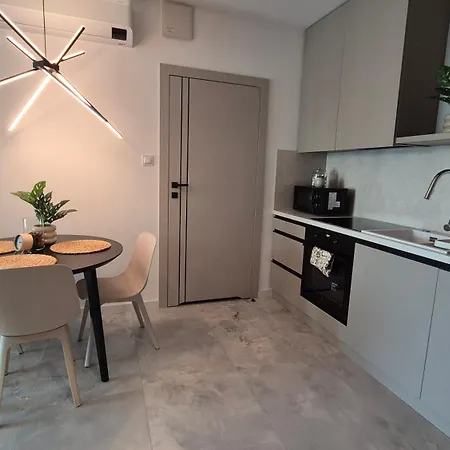 Апартаменти Towarowa Nature Apartment, Free Parking, Air-conditioning, Self Check-in 24h