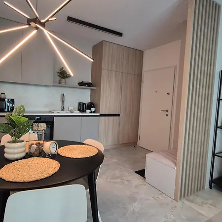 Towarowa Nature Apartment, Free Parking, Air-conditioning, Self Check-in 24h Apartament