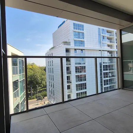 Towarowa Nature Apartment, Free Parking, Air-conditioning, Self Check-in 24h Познань