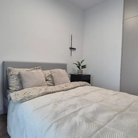 Towarowa Nature Apartment, Free Parking, Air-conditioning, Self Check-in 24h * Poznań