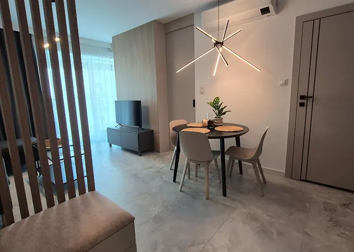 Towarowa Nature Apartment, Free Parking, Air-conditioning, Self Check-in 24h 포즈난