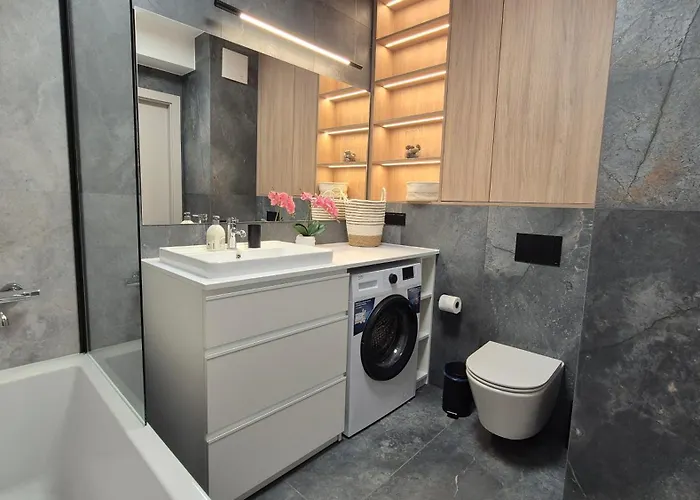 아파트 Towarowa Nature Apartment, Free Parking, Air-conditioning, Self Check-in 24h