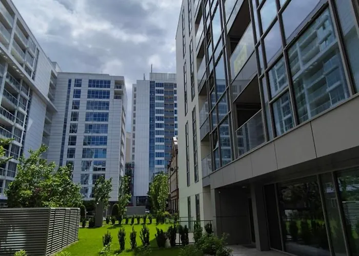 Towarowa Nature Apartment, Free Parking, Air-conditioning, Self Check-in 24h Lägenhet *