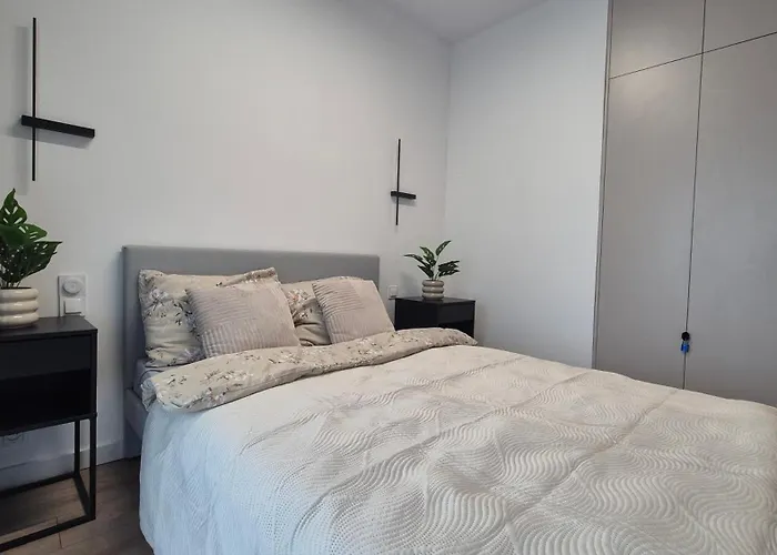 Towarowa Nature Apartment, Free Parking, Air-conditioning, Self Check-in 24h * 포즈난